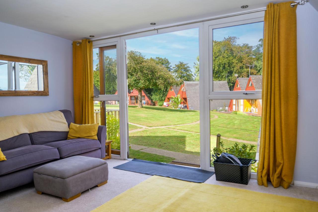 Escape To A Clifftop Chalet With Pool And Tennis Onsite - 1A Kingsdown Holiday Park Exterior foto
